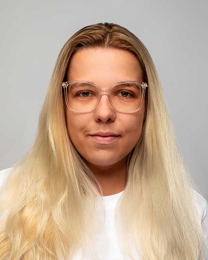 Lea Herrmann, Prokuristin